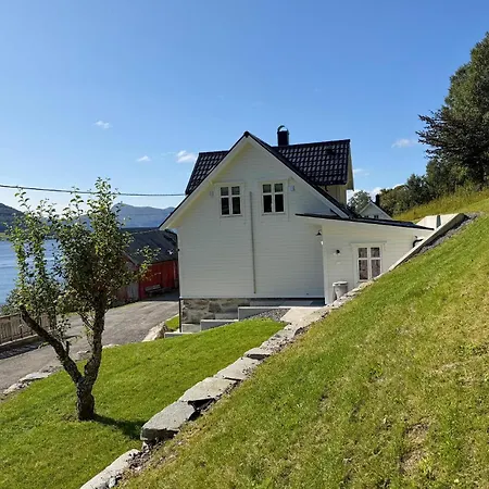 Gorgeous In Fiskabygd With House A Panoramic View Hébergement de vacances
